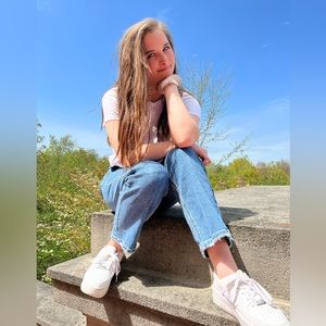 Meet your Posher, Abbi